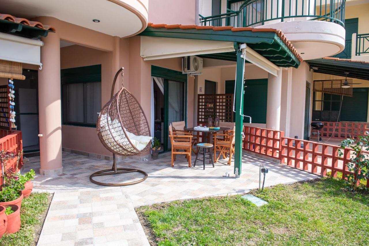 Stella'S Beach House Никити Екстериор снимка