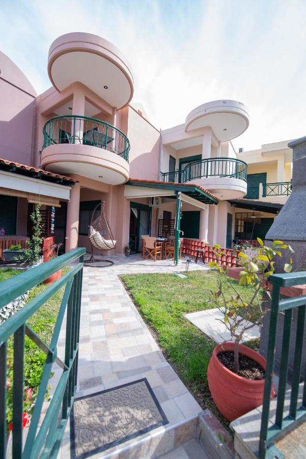 Stella'S Beach House Никити Екстериор снимка