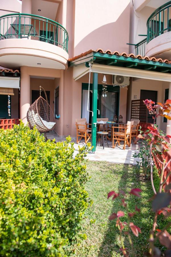 Stella'S Beach House Никити Екстериор снимка